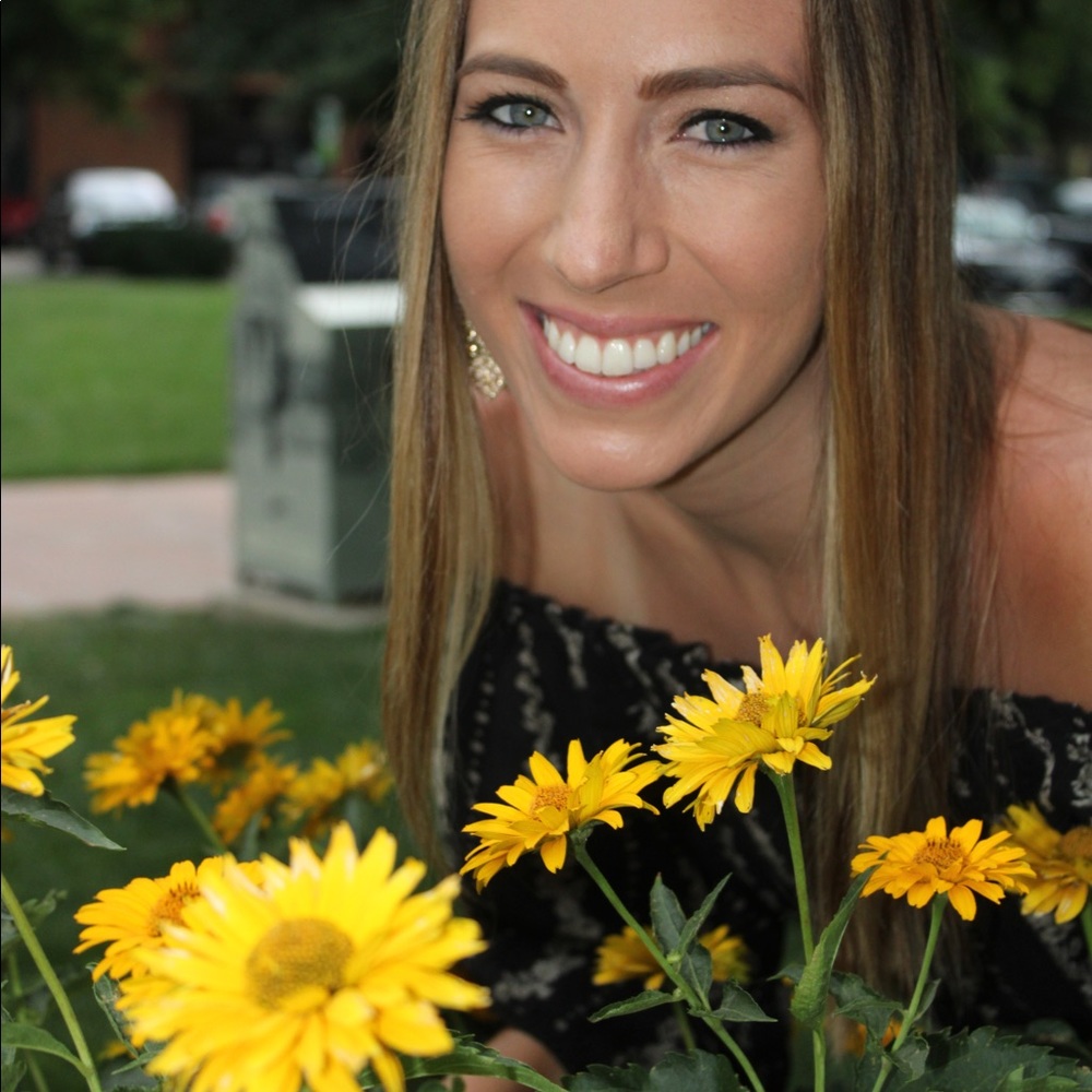 Meet your Posher, Danielle